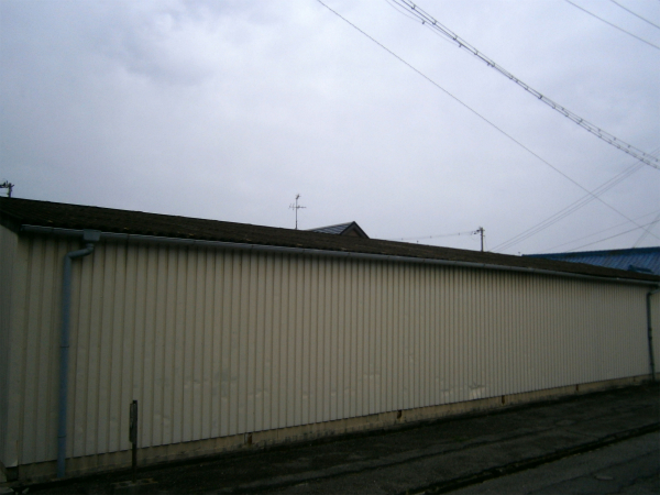 波型スレート屋根のカバー工法_02